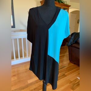 Peter Nygard Black and Blue Color Block V-Neck Blouse